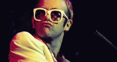 Elton John Prepping Farewell Tour – Career Celebratory Doc