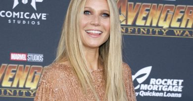 Gwyneth Paltrow Says Her Daughter Apple Going To College Is Like Giving Birth