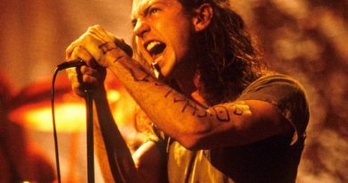 Pearl Jam’s Eddie Vedder Says ‘Wreckage’ Was Inspired By Donald Trump