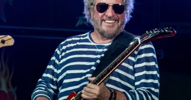 Sammy Hagar Doesn’t Want To Tour Anymore, Would Rather Play Residencies And One-Off Shows