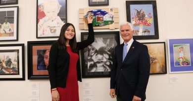 Congressional Art Competition Winner Visits U.S. Capitol